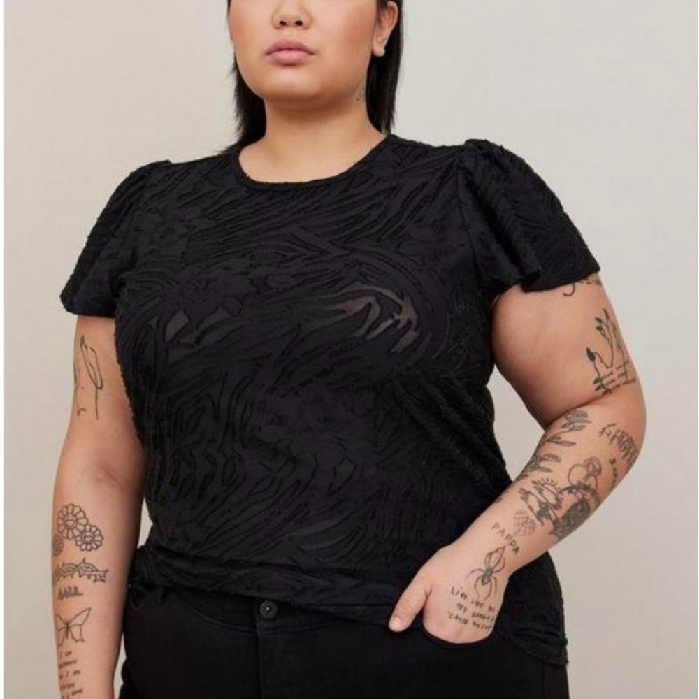 TORRID Knit Jacquard Black Crew‎ Neck ladies Flutter Sleeve Top, 1/XL